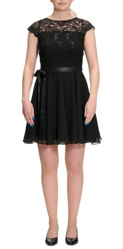 Swing Mekko 777605 -GUESS myymälä 2001002277054