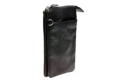 A. Eriksson Nahkainen Pikkulaukku 37 A. Eriksson Nahkainen Pikkulaukku -GUESS myymälä 2001002574238 1 1