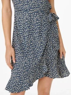 Only Kietaisumekko Onlolivia S/S -GUESS myymälä 2001003603685 2