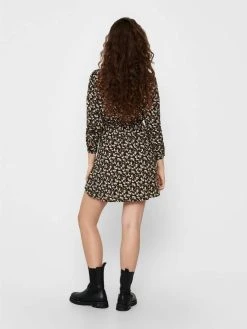 Only Mekko Onlcory -GUESS myymälä 2001003744685 3 1