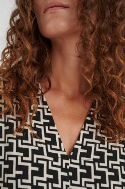 InWear Mekko KaileyIW -GUESS myymälä 2001003768131 3