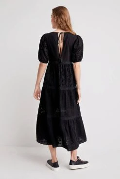 Desigual Mekko 22SWVW16 -GUESS myymälä 2001003803214 3 2