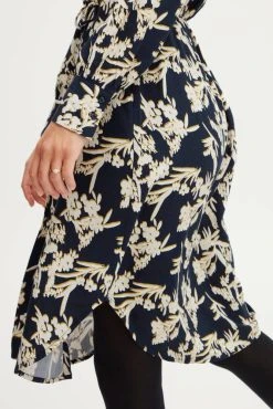 Fransa Mekko 20611092 -GUESS myymälä 2001003836892 3