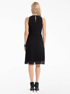 Apart Mekko 32299/35080 16 Apart Mekko 32299/35080 -GUESS myymälä 2001003919670 1