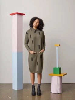 Alternative view of Papu Mekko Giant Hoodie