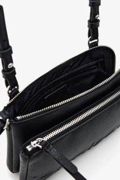 Desigual Laukku 22WAYP13 -GUESS myymälä 2001003965639 3