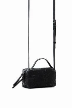 Desigual Laukku 23SAXP49 11 Desigual Laukku 23SAXP49 -GUESS myymälä 2001004229532 2