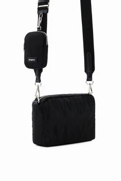 Desigual Laukku 23SAXY14 -GUESS myymälä 2001004229617 2