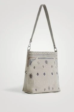 Desigual Laukku 22SAXA76 -GUESS myymälä 230314 0 1