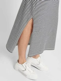 Only Trikoomekko Onlmay -GUESS myymälä 5714512576520 2 1