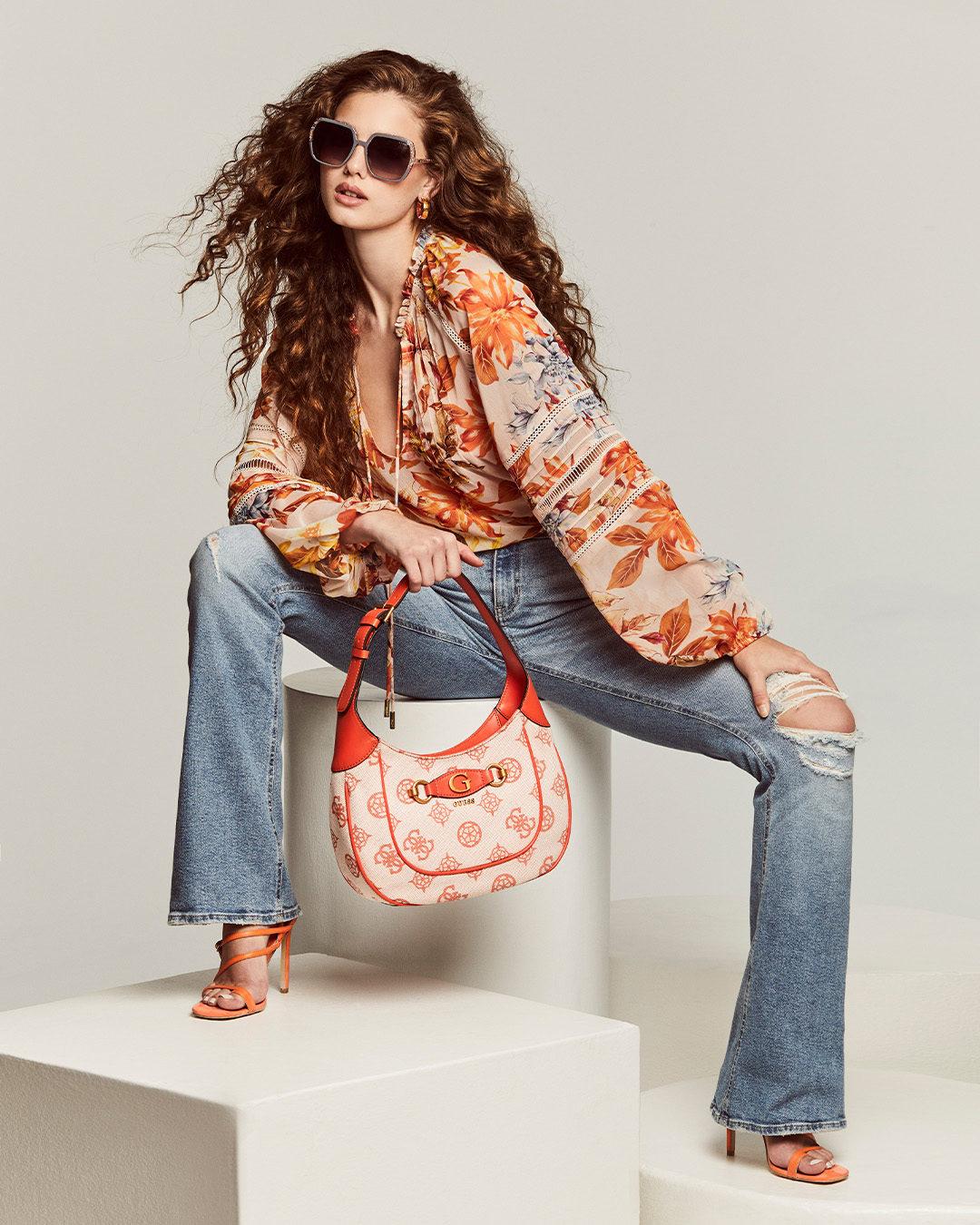 GUESS myymälä 1 GUESS myymälä -GUESS myymälä 03